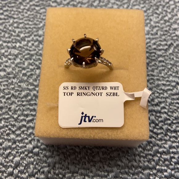 Ring - Picture 5 of 5